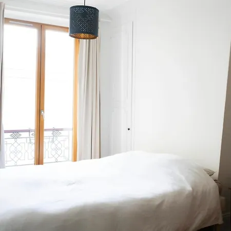 Atypical Parisian Near Belleville *